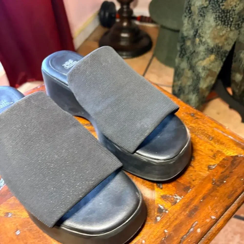 Wild Fable Black Platform Slide Sandals Women’s Size 7 Chunky Minimalist Y2K 90s